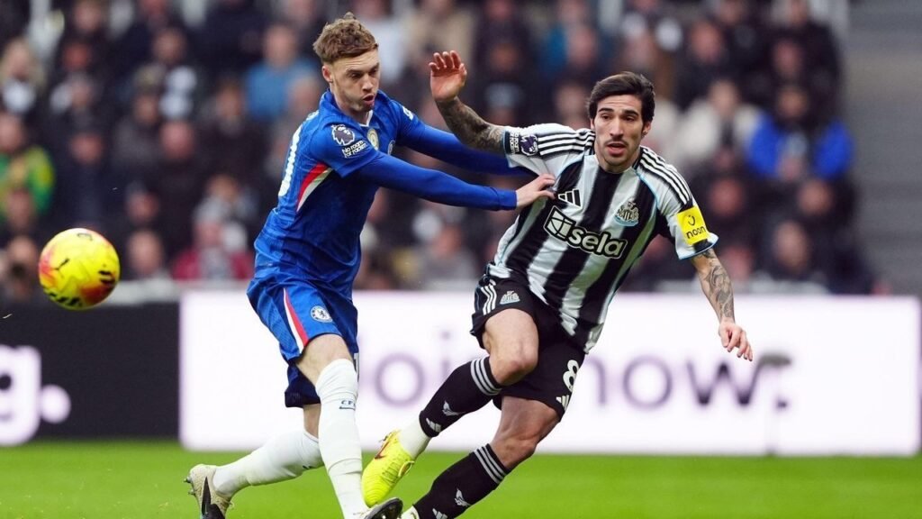 Gary Neville Semprot Chelsea: Mereka Main Seperti Tim Akademi, Butuh 'Monster' untuk Juara!