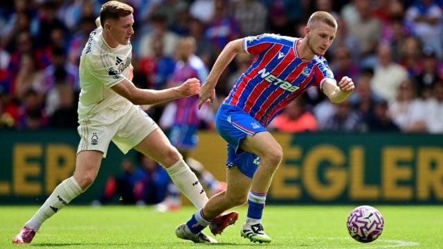 Arne slot siapkan Adam Wharton jadi awal mula revolusi lini tengah Liverpool untuk masa depan