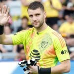 Ternyata Bukan Persib yang di pilih Maarten Paes Melainkan Ajax Amsterdam dan sudah tanda tangan kontrak hingga 2029