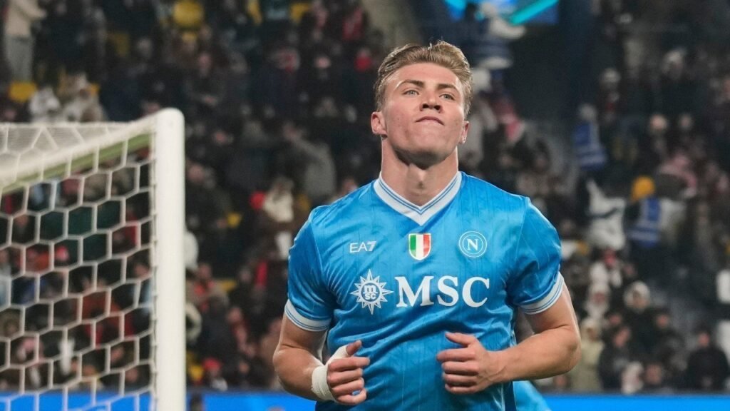 Rasmus Hojlund Tolak AC Milan Sebelum Berlabuh di Napoli, Kenapa?