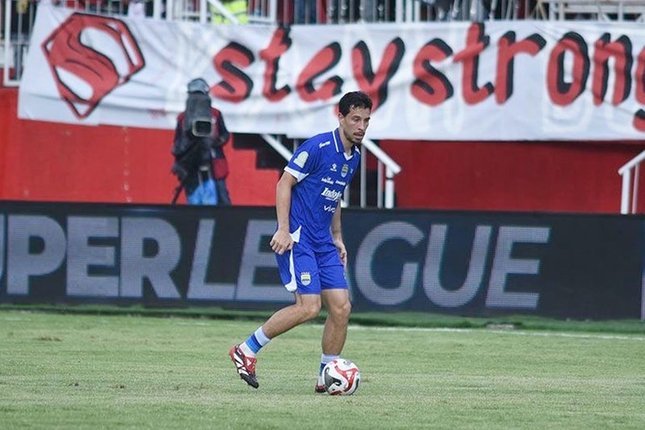 library_upload_24_2025_12_645x430_persib-bandung-thom-_21e72eb