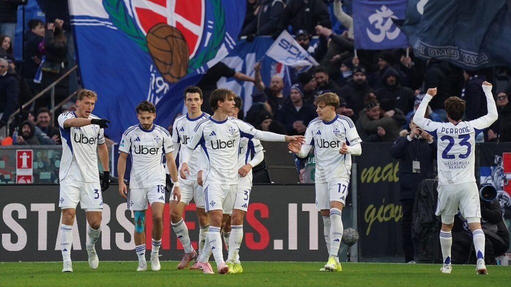 Como Pesta Gol ke Gawang Pisa, Tapi Fabregas Enggan Bicarakan Scudetto: Masih Ada Inter, Milan, dan Juventus!