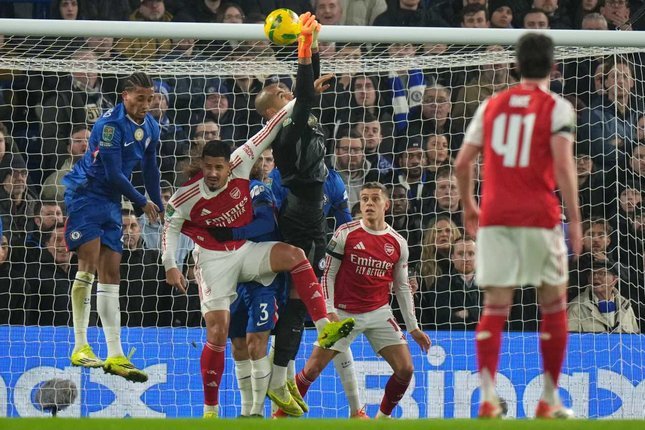 Hasil semifinal Carabao Cup : Arsenal berhasil tundukan Chelsea dengan skor tipis di Kandangnya