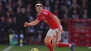 Tak Cuma Satu, Man United Siap Bajak Dua Bintang Nottingham Forest Sekaligus!